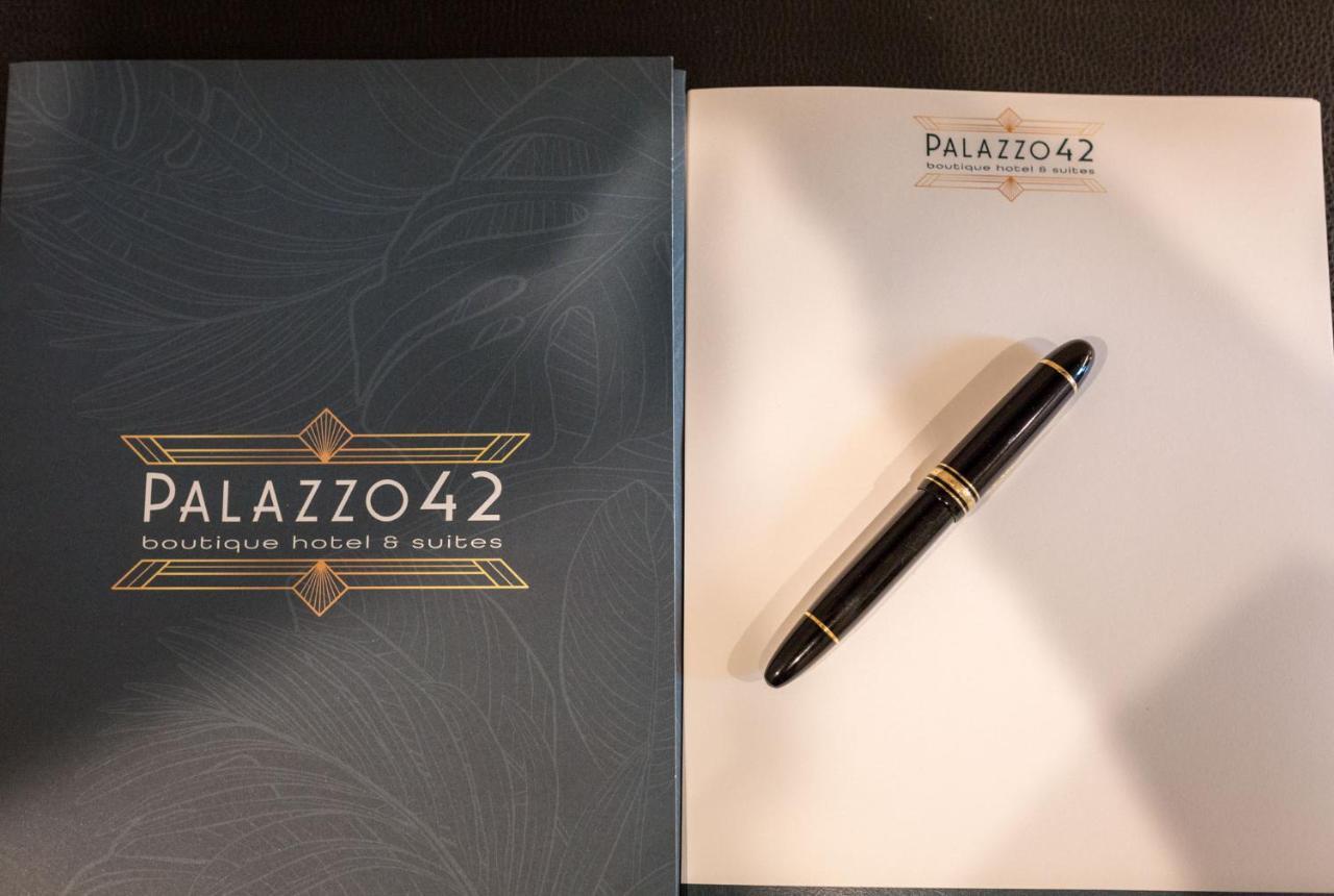 Palazzo 42 - Boutique Hotel & Suites ปิสโตยา ภายนอก รูปภาพ