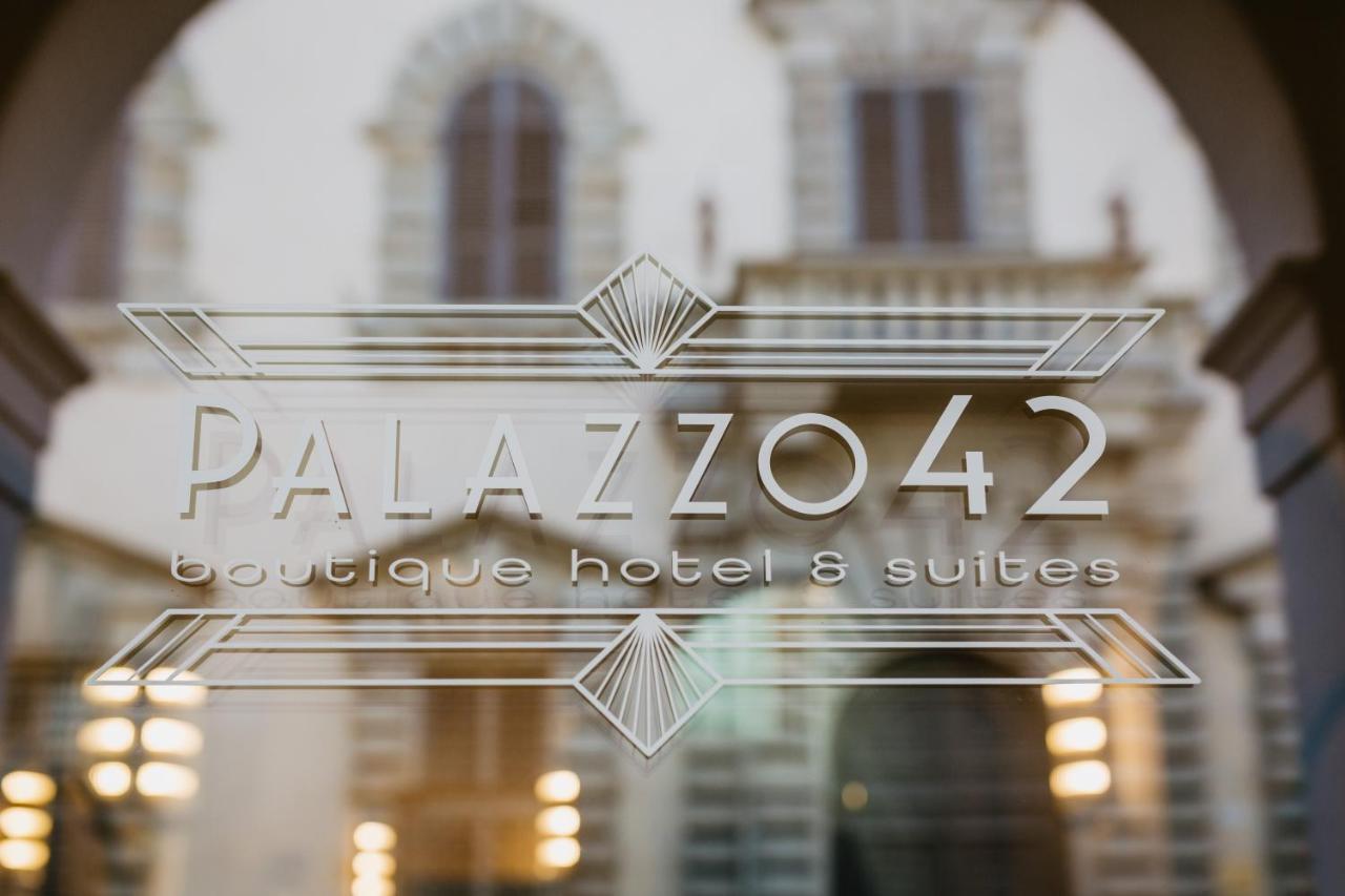 Palazzo 42 - Boutique Hotel & Suites ปิสโตยา ภายนอก รูปภาพ